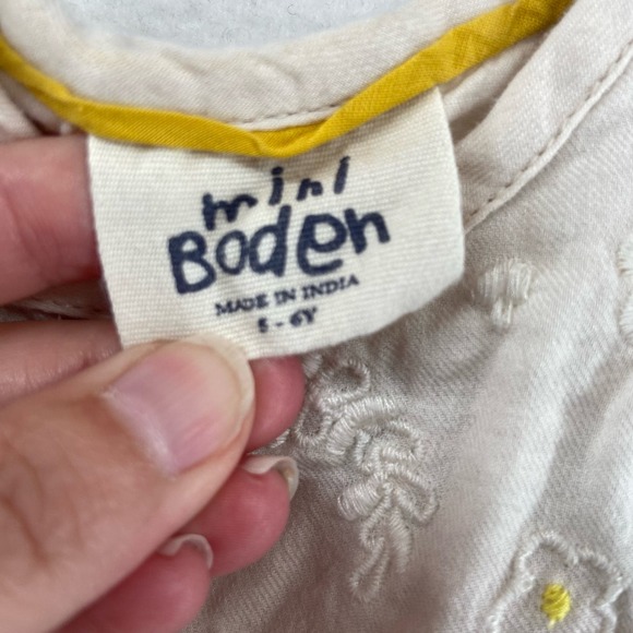 Mini Boden‎ Embroidered Cotton Tank Top Size 5 - 6 Y - Picture 3 of 5